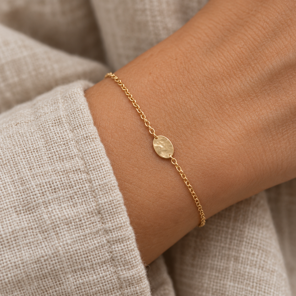 Lumen Chain Bracelet lifestyle